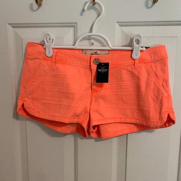 Hollister Junior/ Women Low Rise Shorts Size 5/ W 27 - Picture 1 of 8